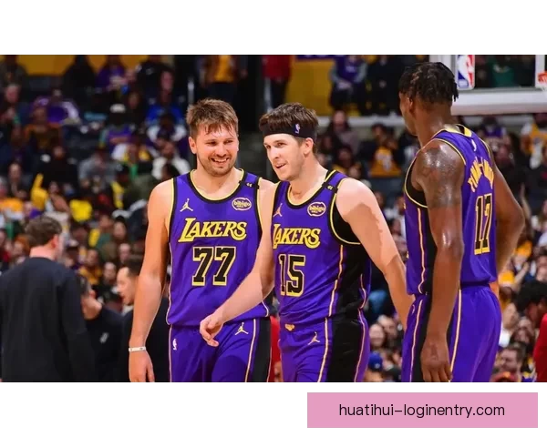 湖人对阵独行侠东契奇里夫斯斯马特缺阵 范德彪出战成疑