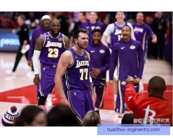 湖人魔术赛后裁判确认最后时刻判罚维持球权归湖人