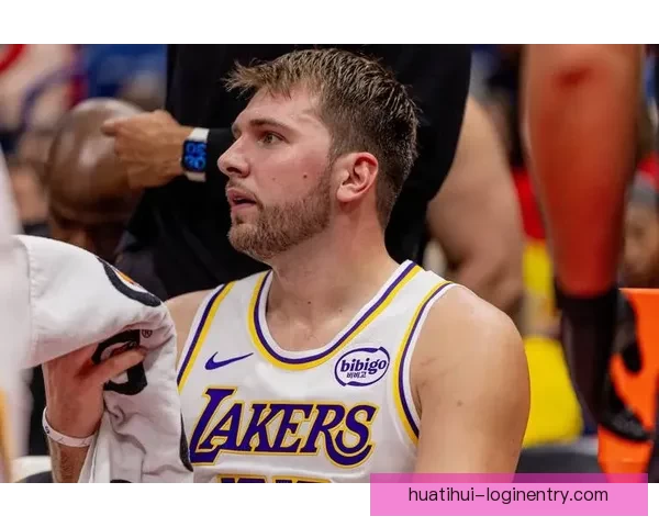 雷迪克：东契奇若持续当前表现本赛季有望赢得MVP 他是球队进攻核心